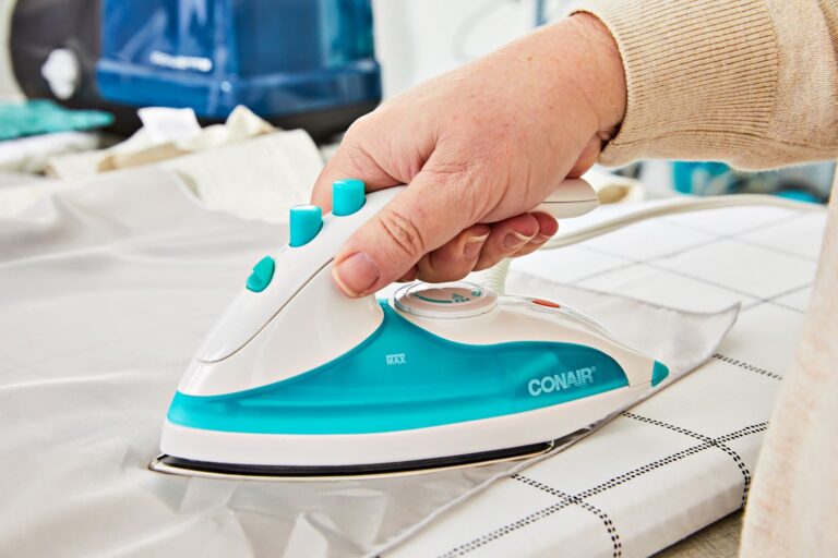 BEAUTURAL Mini Travel Steam Irons – Top 3 Reliable choices